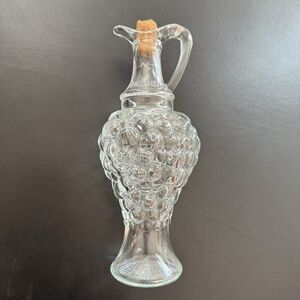 Vintage Pinord Moscatel Grape Cluster Clear Glass Decanter Wine Pitcher 11” Cork